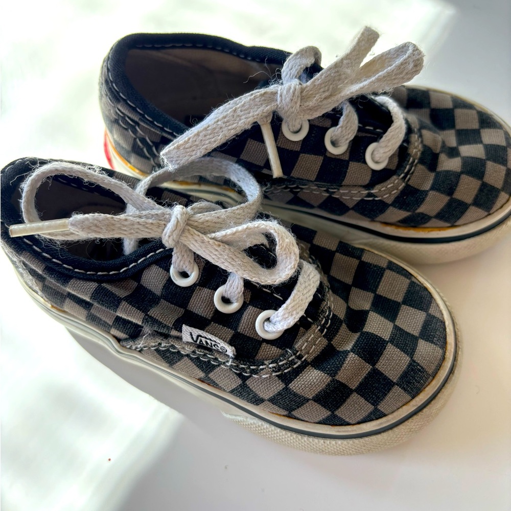Toddler’s Sz 5 Checkered Vans
